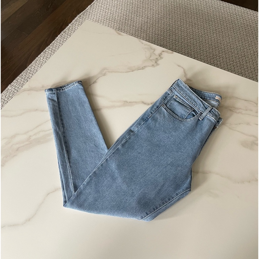 Levi’s 721 High Rise Skinny Jeans